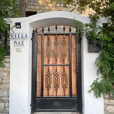 Private 5-bedroom With Pool And Sea View In Villa