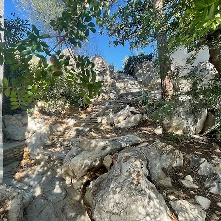 Private 5-bedroom With Pool And Sea View In Villa Bodrum