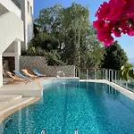 Vilă Private 5-bedroom With Pool And Sea View In