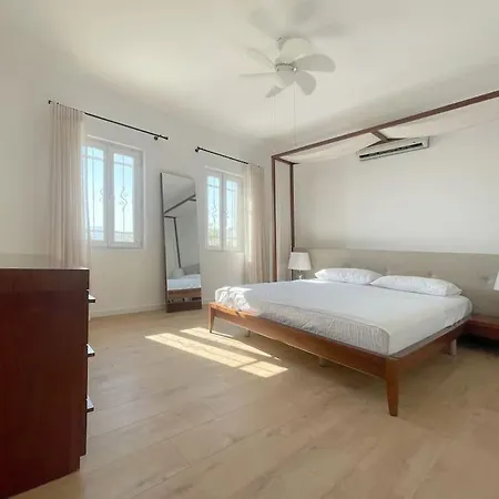 빌라 Private 5-bedroom With Pool And Sea View In *