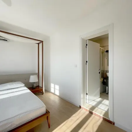 Private 5-bedroom With Pool And Sea View In