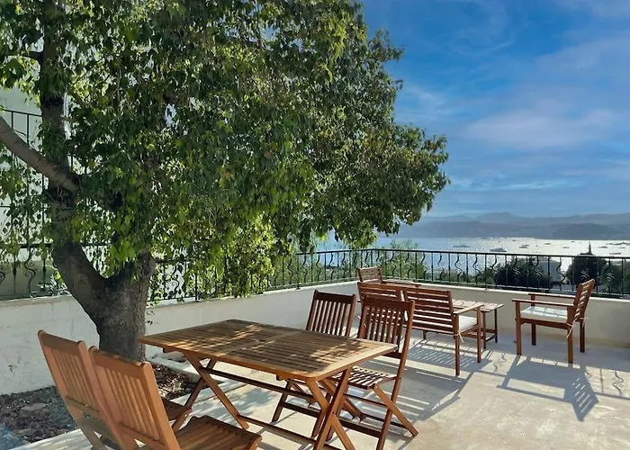 Villa Private 5-bedroom With Pool And Sea View In Bodrum